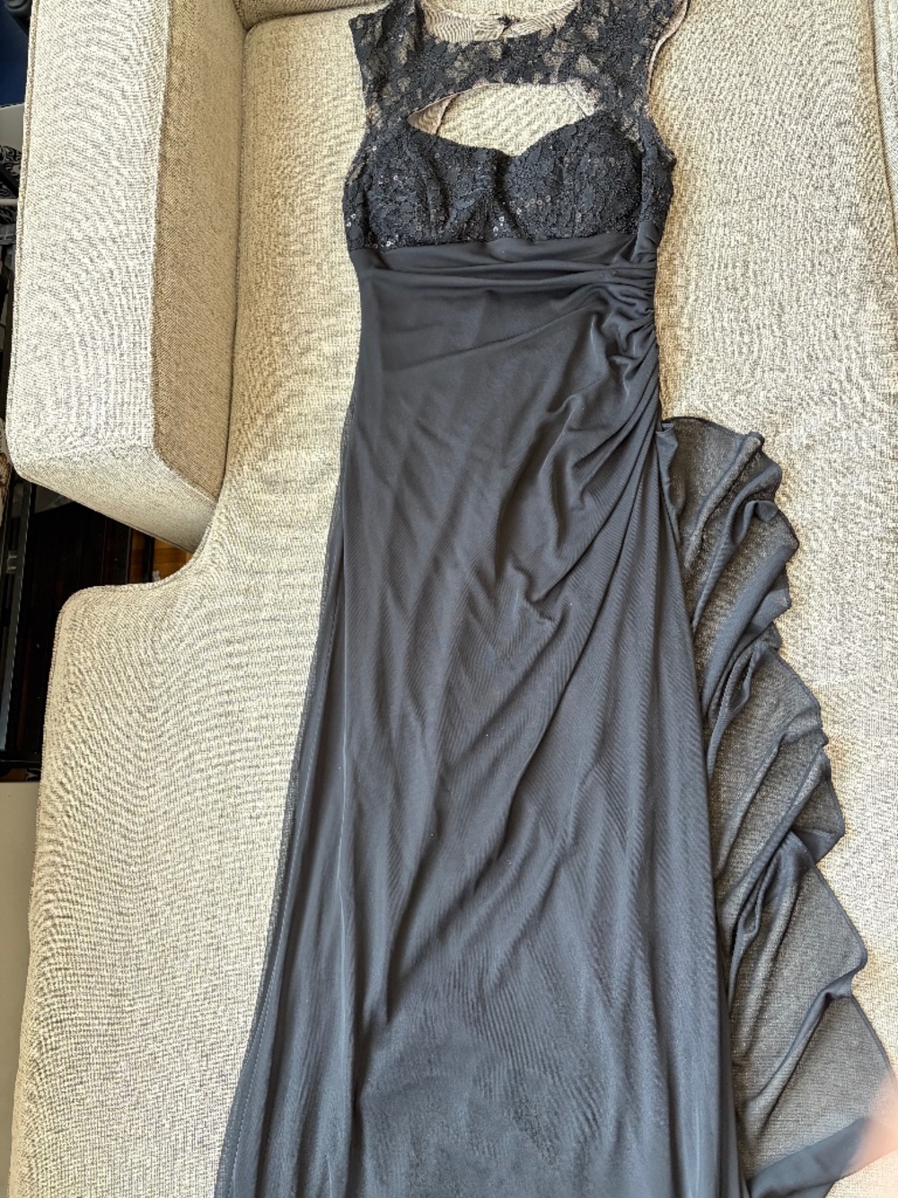 Black Lace & Sequin Formal Evening Gown | Size 4